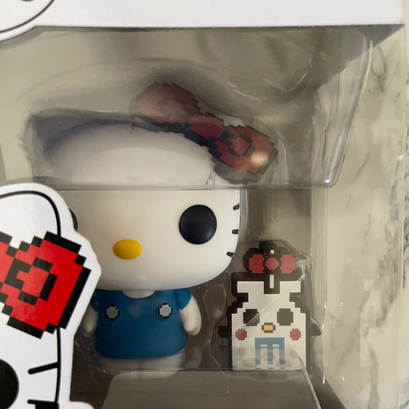 Hello Kitty Funko Pop 31 - Picture 6 of 10